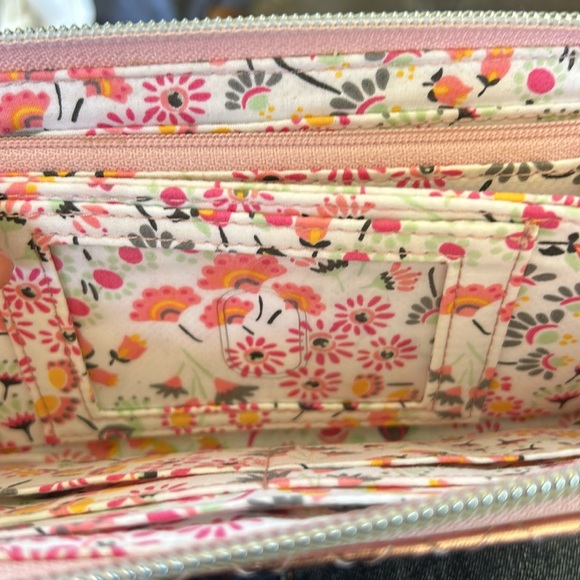 RARE Vera Bradley Rose Gold Accordian Style Wallet/Wristlet - Picture 11 of 12